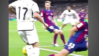 Di lapangan, setiap sentuhan adalah cerita, ronaldo messi