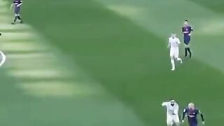 Jordi Alba Nutmeg - Barça vs Real