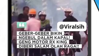 Geng motor RXKING dapat salam olah raga dari penumpang kapal FERI yang merasa terganggu karena ASAP KENALPOT dan SUARA GEBERAN Knalpot CEMPRENG nya !