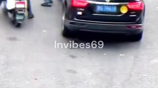 Smart Girl Outsmarts Kidnapper Hilariously