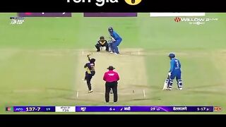 Muhammad Nabi 5 sixes in last over