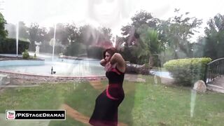 Pakistani Model Girl Mah Noor Dance
