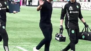 Javier Mascherano was NOT happy at the half of the Leagues Cup Final