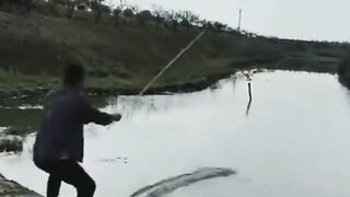 tidak semudah itu untuk lepasmemestiktok lucungakak mancing ikan fyp fyppppppppppppppppppppppp