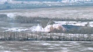 Ukrainian 3rd Motorized Rifle Division T-90M tank in combat on the Svatove-Kreminna front