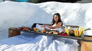 Living in Ice ????