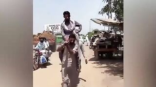 Follow My Chanel Funny Video pakistani people