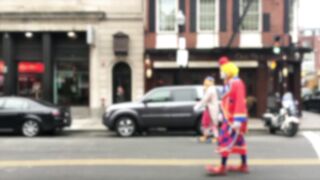 How much does C o i n b a s e charge to cash out? [[FAQLiveHelp]]