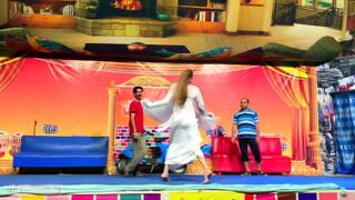 Pakistani Girl Hiba Sheroz Stage Dance