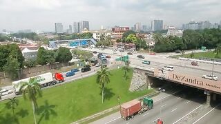 Exploring Malaysia by Metro  Quick City Tour