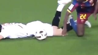 Abidal Head Tackle