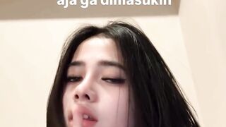 CEWEK BOSPLAY