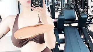 Hot Gym Girls Intense Workout Routine