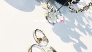 Cute jewelry shOpping