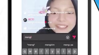 Ngirim mawar palsu?