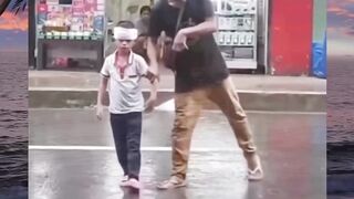 Malah kepencet emot