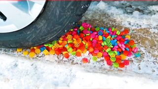 2 Minutos De Experimentos De Esmagamento! Carro vs Coisas Crocantes e Macias! Coca-Cola, Fanta, Mirinda, Mnt Dew