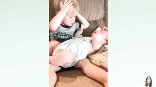 Funny Moments When Babies Farts - Funny Baby Videos - 5-minute Fails