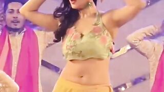 নজর গন কমর দললন পজ puja dance love