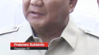 Presiden Prabowo langsung angkat suara usai tiba dari lawatan luar negeri.