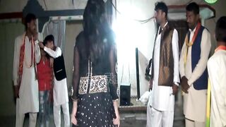 Asan Log Sarphery Aan Song Dancer Sunu From Tiger Group.