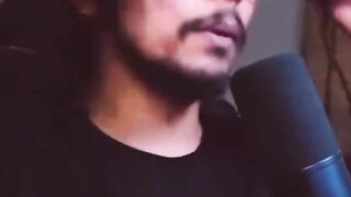 DHA Ki Aunty Ya Larki?