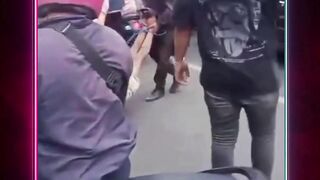 Diduga Maling Motor, Pria di Pasuruan Dihajar Massa Usai Tabrak Motor Parkir