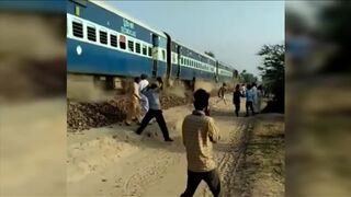 railway engine shunting india went BAD | reckless piolet train shunting accident | moving mind