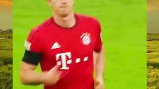 5 GOL dalam 9 MENIT!  Lewandowski masuk, langsung jadi legenda.