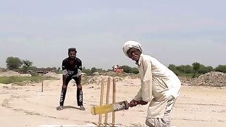 Ohhh esy kon kheilta hai?