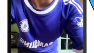 lebih baik bergoyang daripada banyak omong.