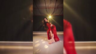 Indian Girl Shruti Banka Dance