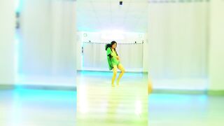 Indian Girl Vartika Singh Dance