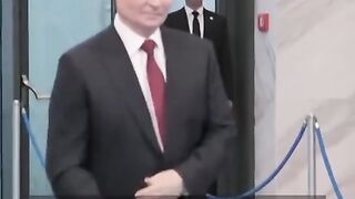 ХОДОВЕТЕ НА ПУТИН
