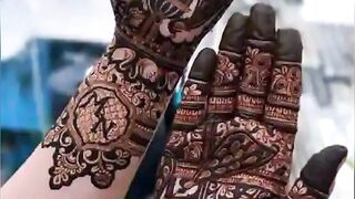 New hand full mehndi design