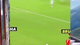 Reaksi dingin Bruno Fernandes kepada Vitinha bikin suasana memanas di lapangan