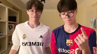 Best friends dance