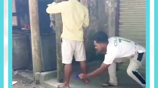 prank di gigit anjg