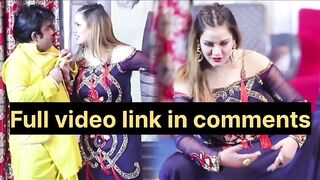 Hina Shaikh Viral Video Clips Original , Actress Hina Shaikh Viral Video Link