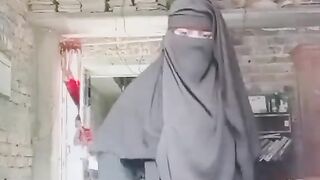 Mujhe lga ajj to face dikh hi jaye ga