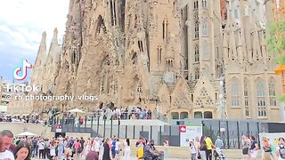 انظر الى المهندسين المعماريين فين وصلوا بالفن المعماري.