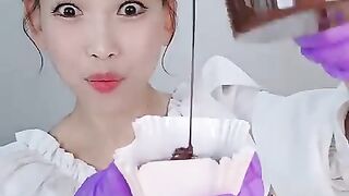 Simple Birthday Cake in Chocolate Cup