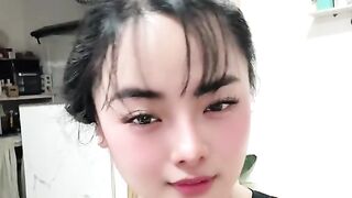 original video of Filipina girl spread on x