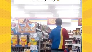 Ketawain  belakangan