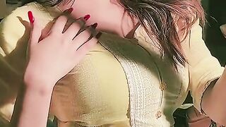 New Pakistani Hot Desi girl TikTok video 2023| funny TikTok video| laughing video