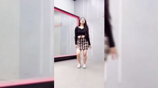 Indian Girl Anshika Pradhan Dance