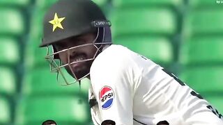 Babar azam classic batting 3 boundaries on 3 deliveres