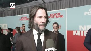 Keanu Reeves says Diane Keaton was a unique, extraordinary artist.mp4