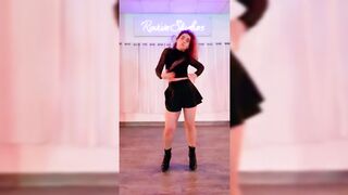 Indian Girl Gunika Sanan Dance