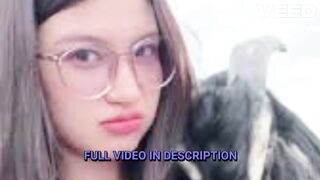 quynh mai dang nuoi hoc phi